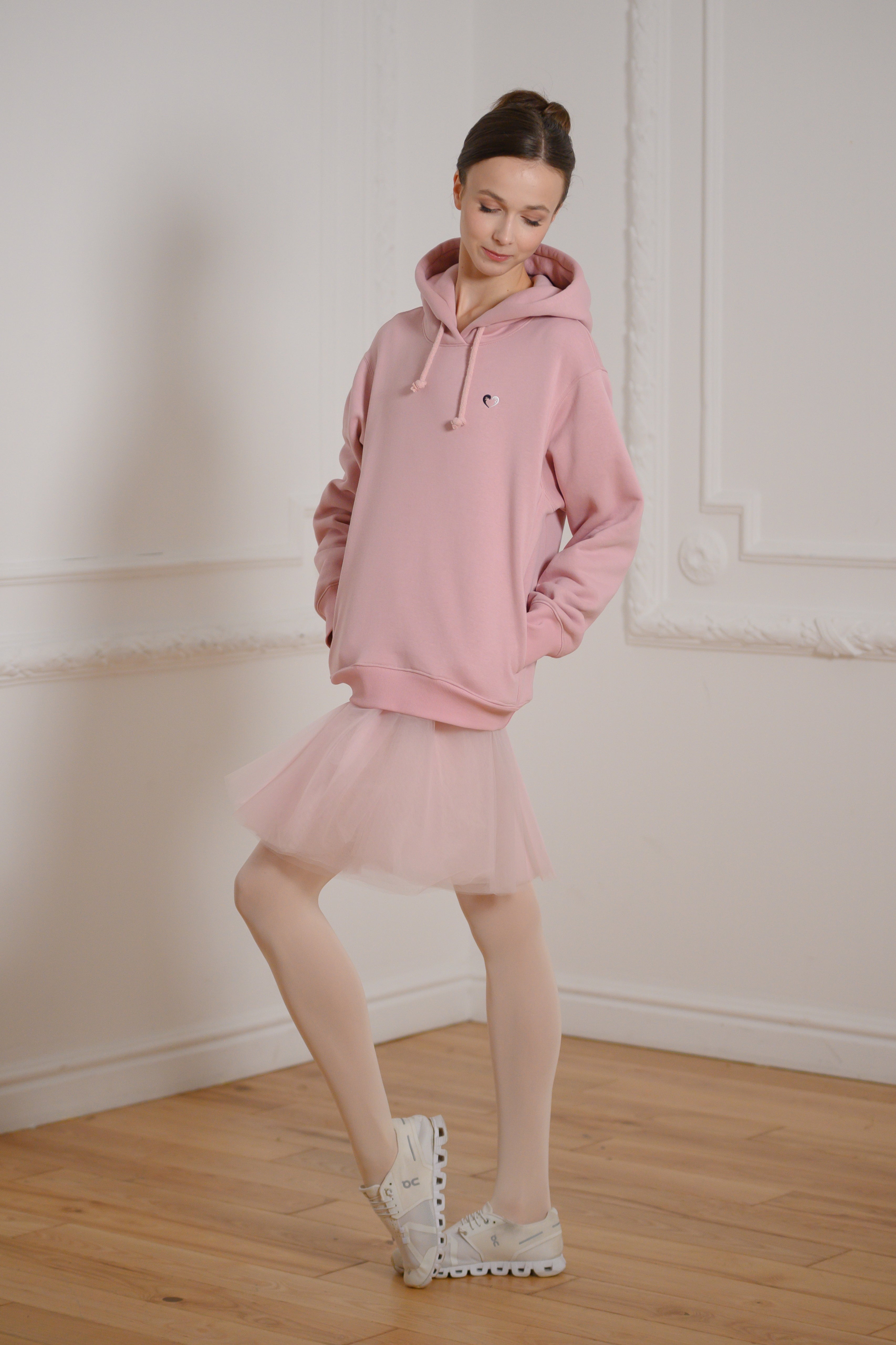 Love sign hoodie