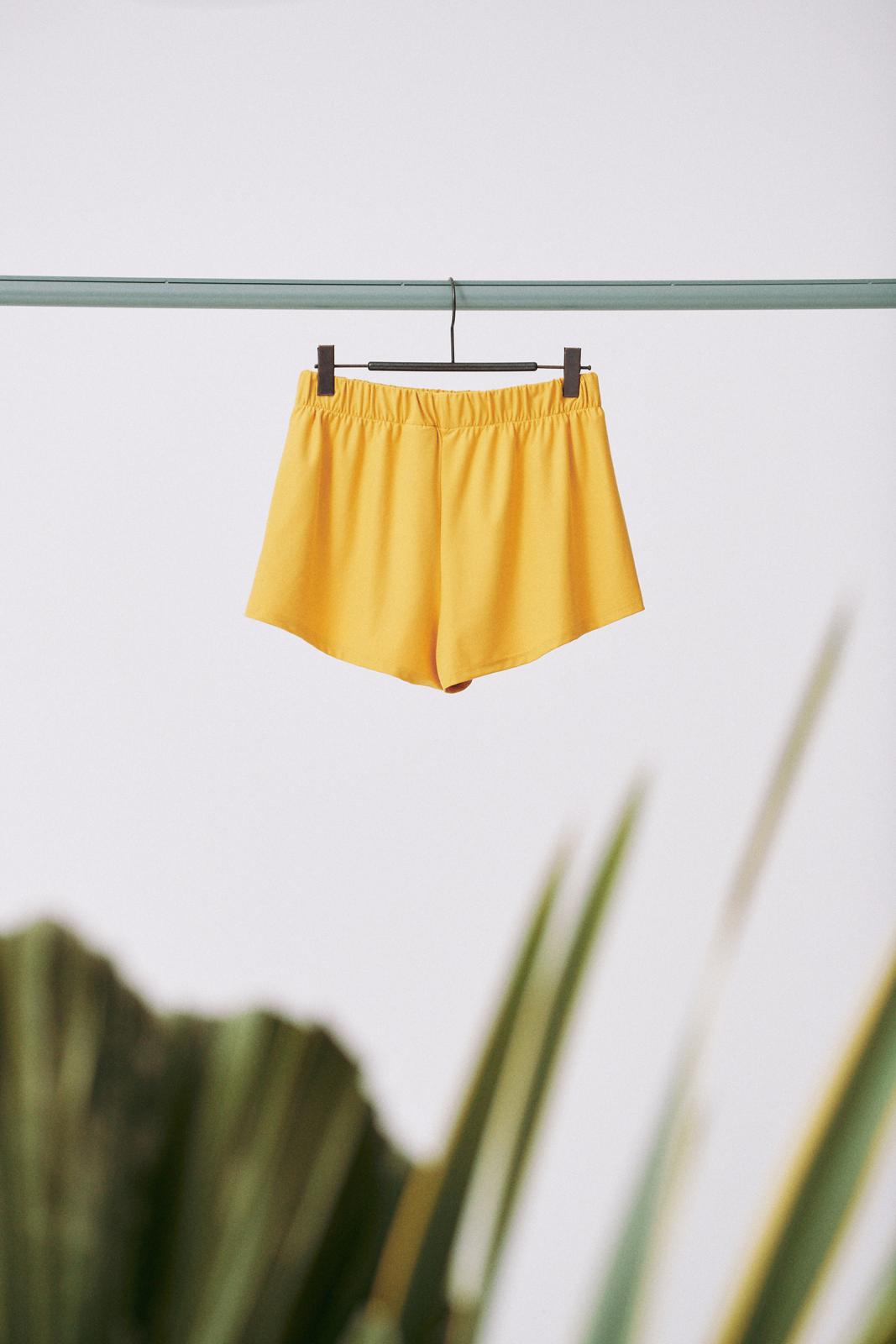 ECONYL® DANCE/RG SHORTY | YELLOW