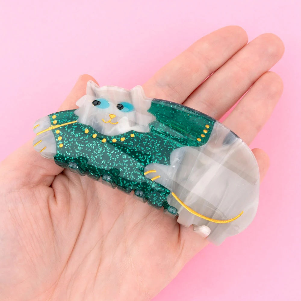 CHILLY CAT HAIR CLAW