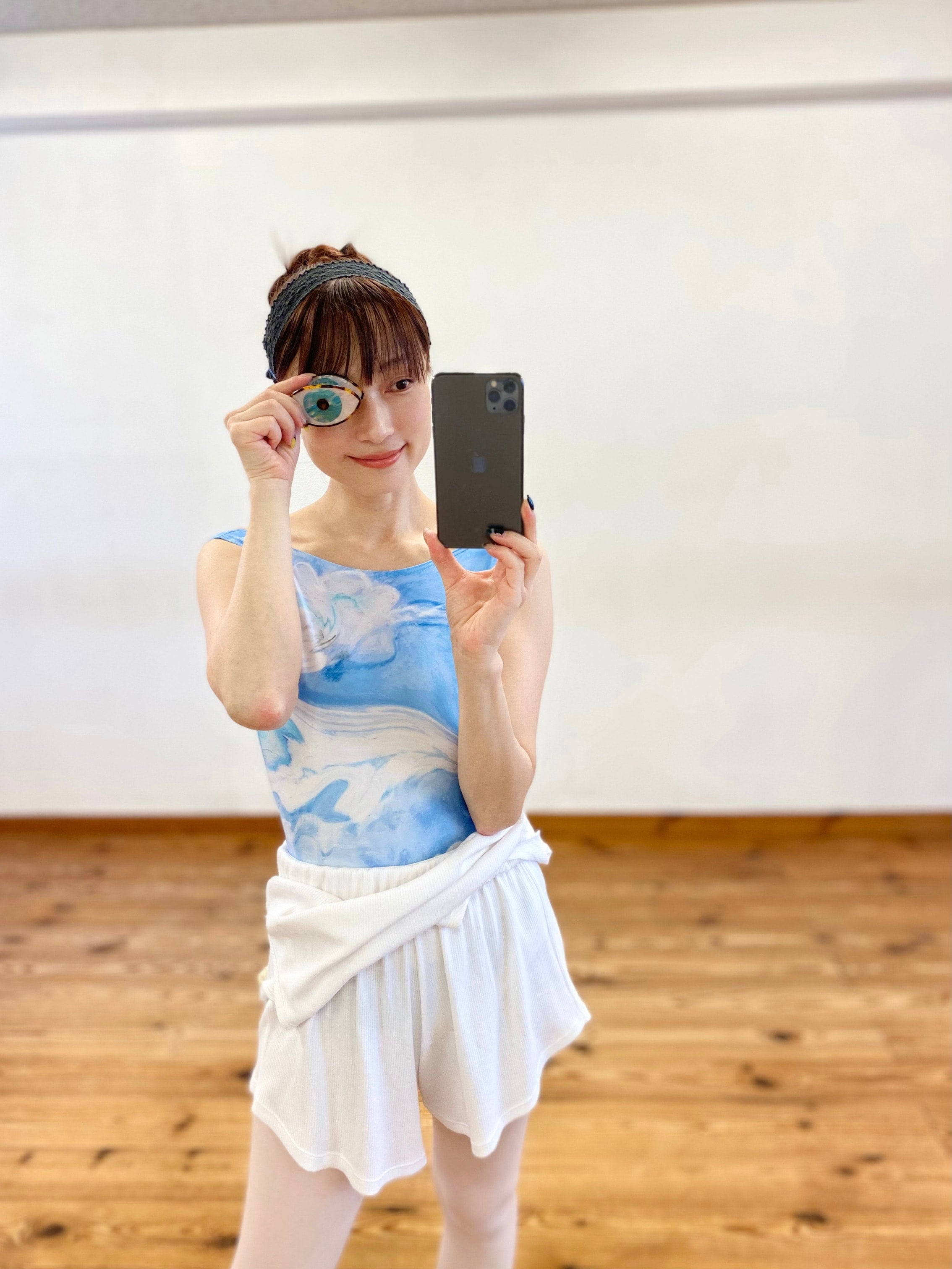 EYE HAIR CLAW - BLUE