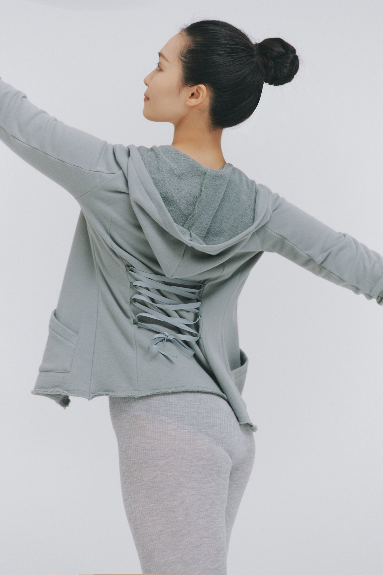 ORGANIC COTTON LACED HOODIE | SAUGE