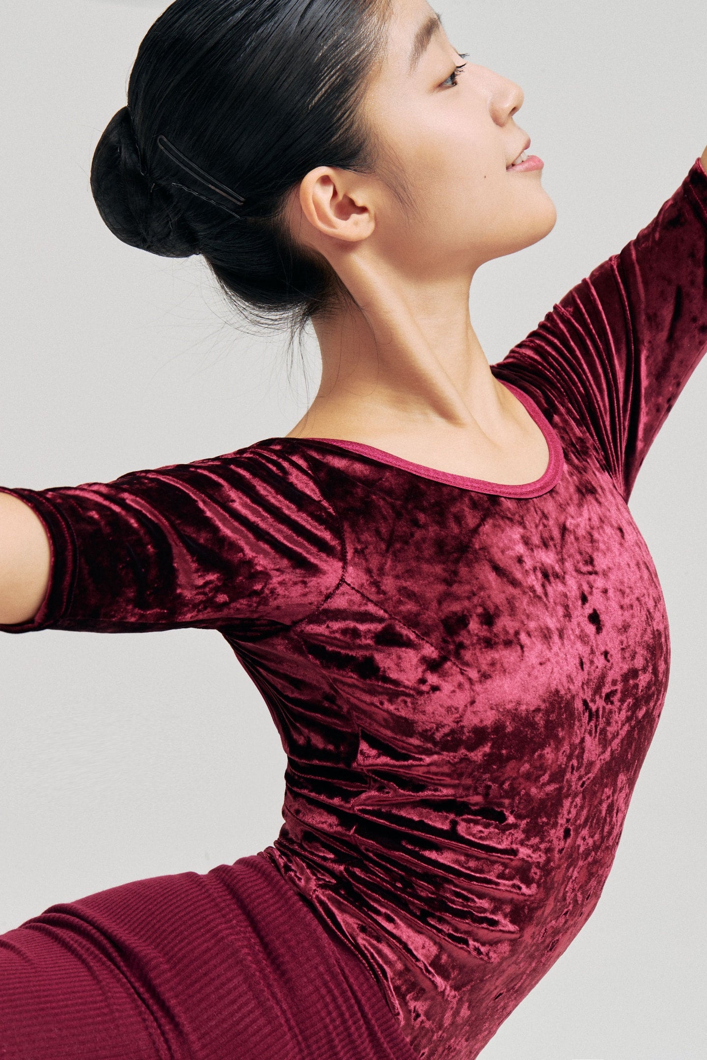VELVET CREORA® SLEEVED-LEOTARD | BURGUNDY