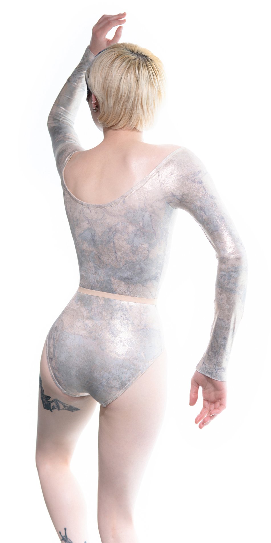 LUSTRE – gilded boatneck leotard with long sleeves – blue/gold