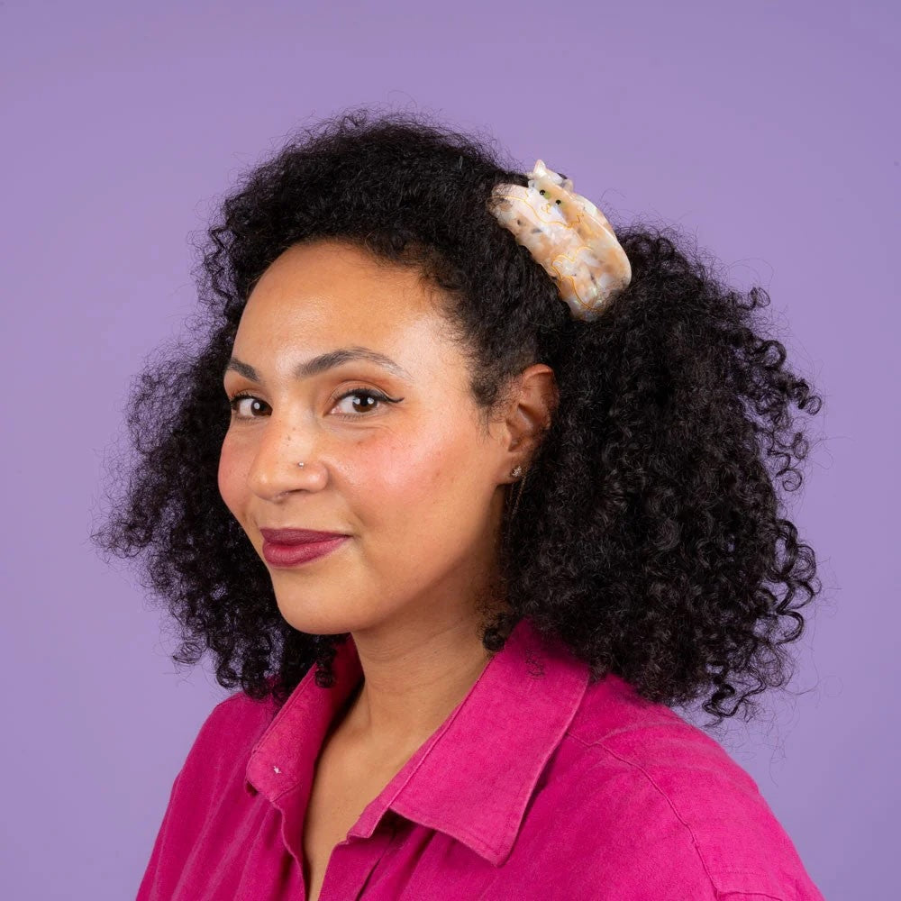 GINGER CAT HAIR CLAW