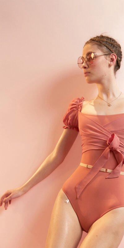 DIRNDL – coral wrap leotard with short puff sleeves