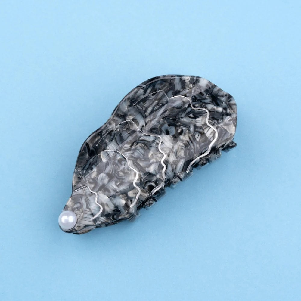 OYSTER HAIR CLAW