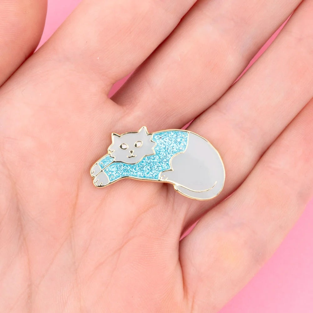 CHILLY CAT PIN
