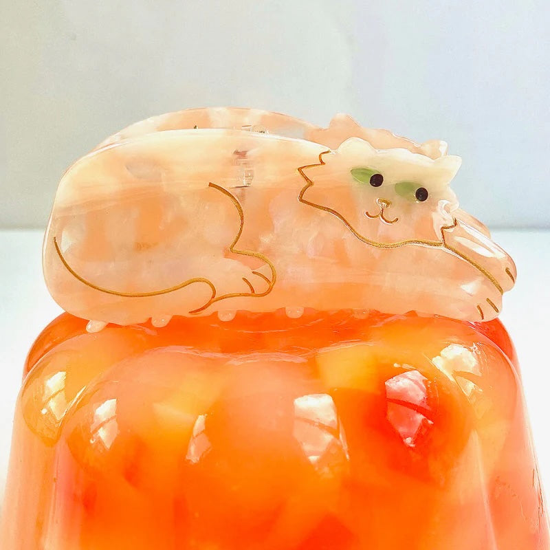 GINGER CAT HAIR CLAW