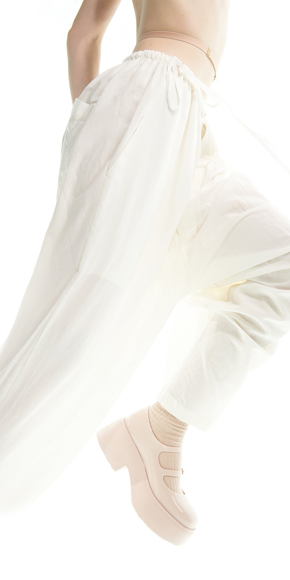 CROOKED – boyfriend baggy pants – cream