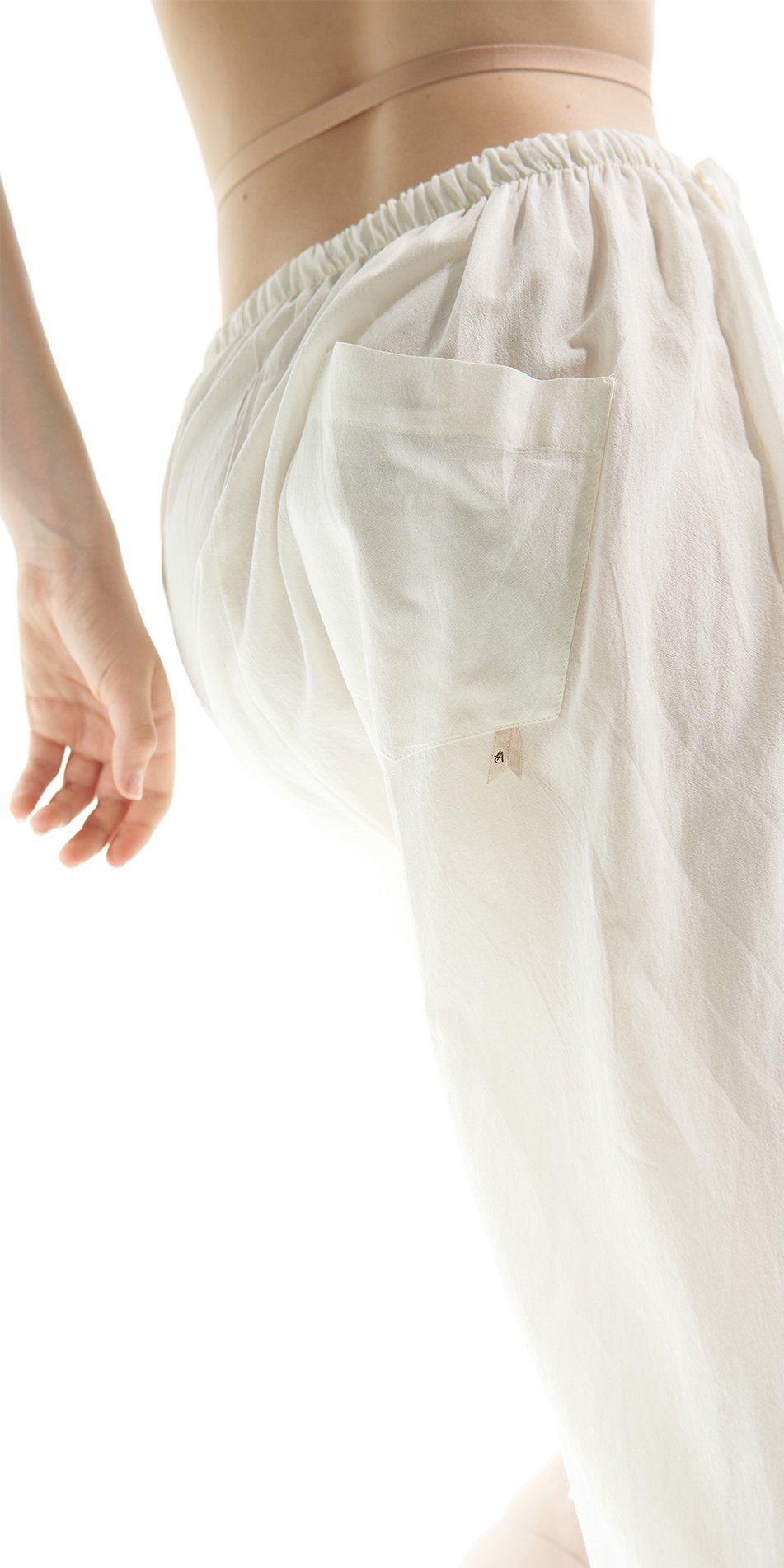 CROOKED – boyfriend baggy pants – cream