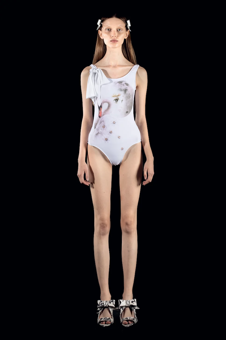 Liva Bathingsuit | Swan girl + bow