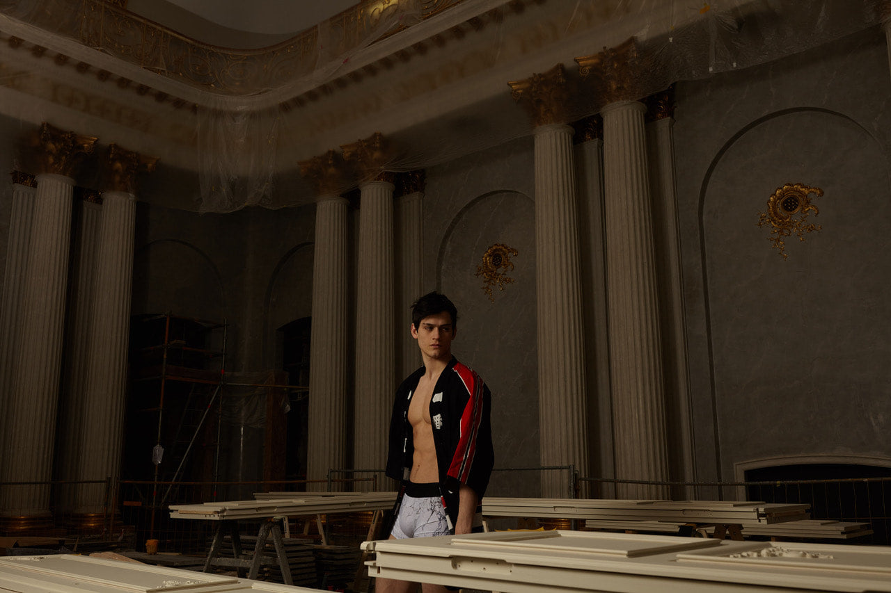 WHITE MARBLE
