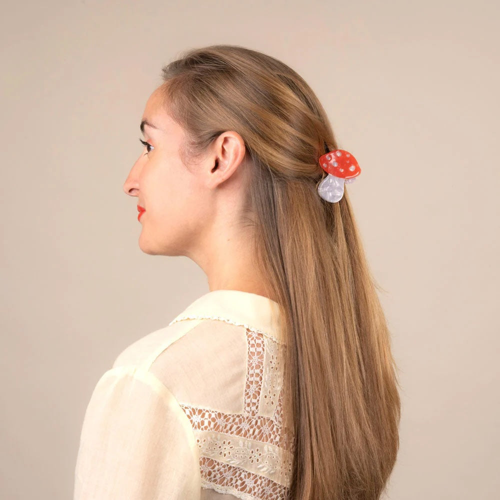 MUSHROOM HAIR CLAW