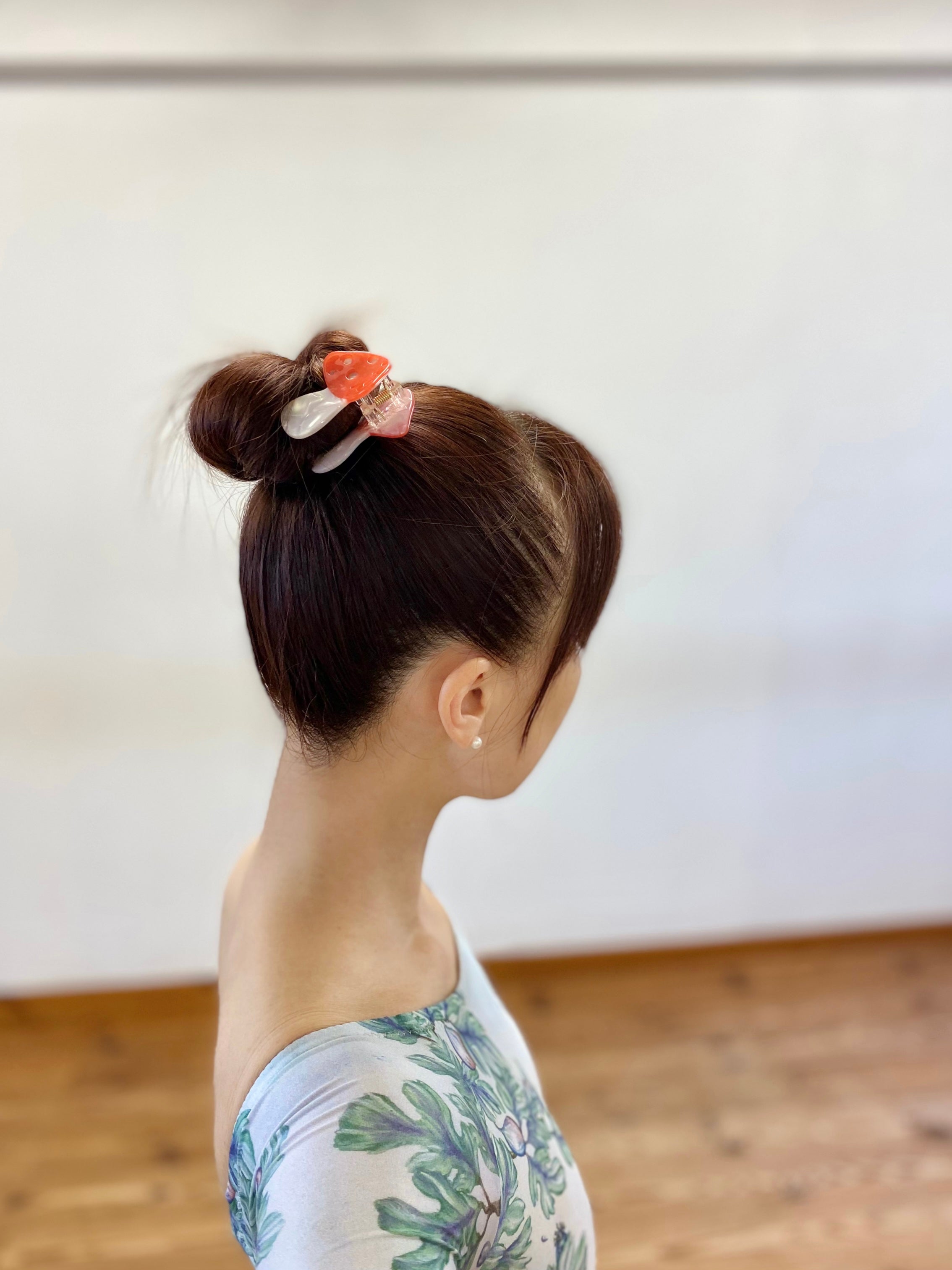 MUSHROOM HAIR CLAW