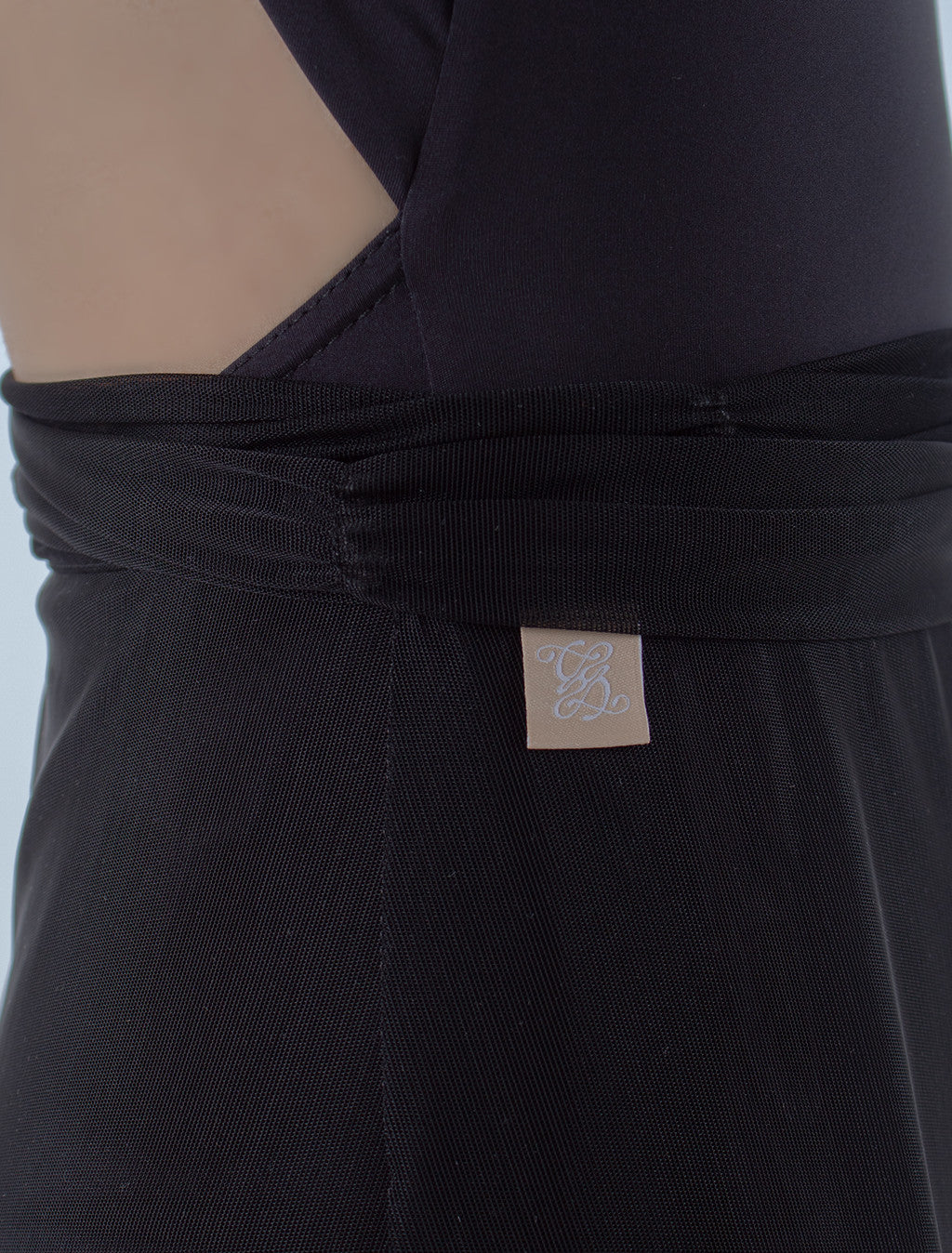 Flow™ Slit Psyche Midi Skirt | Black