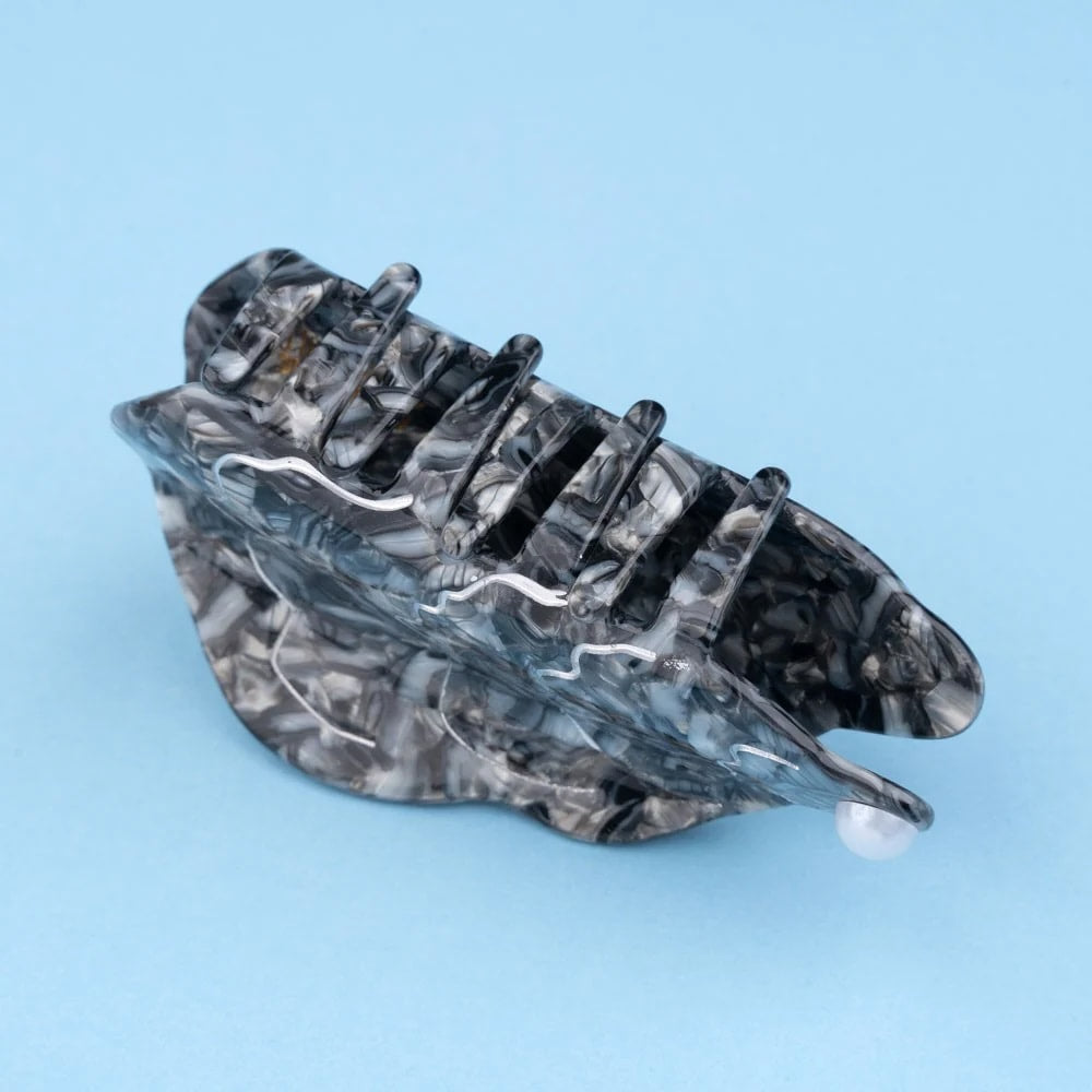 OYSTER HAIR CLAW