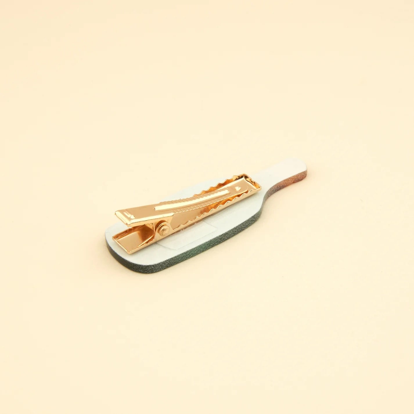 WINE HAIR CLIP