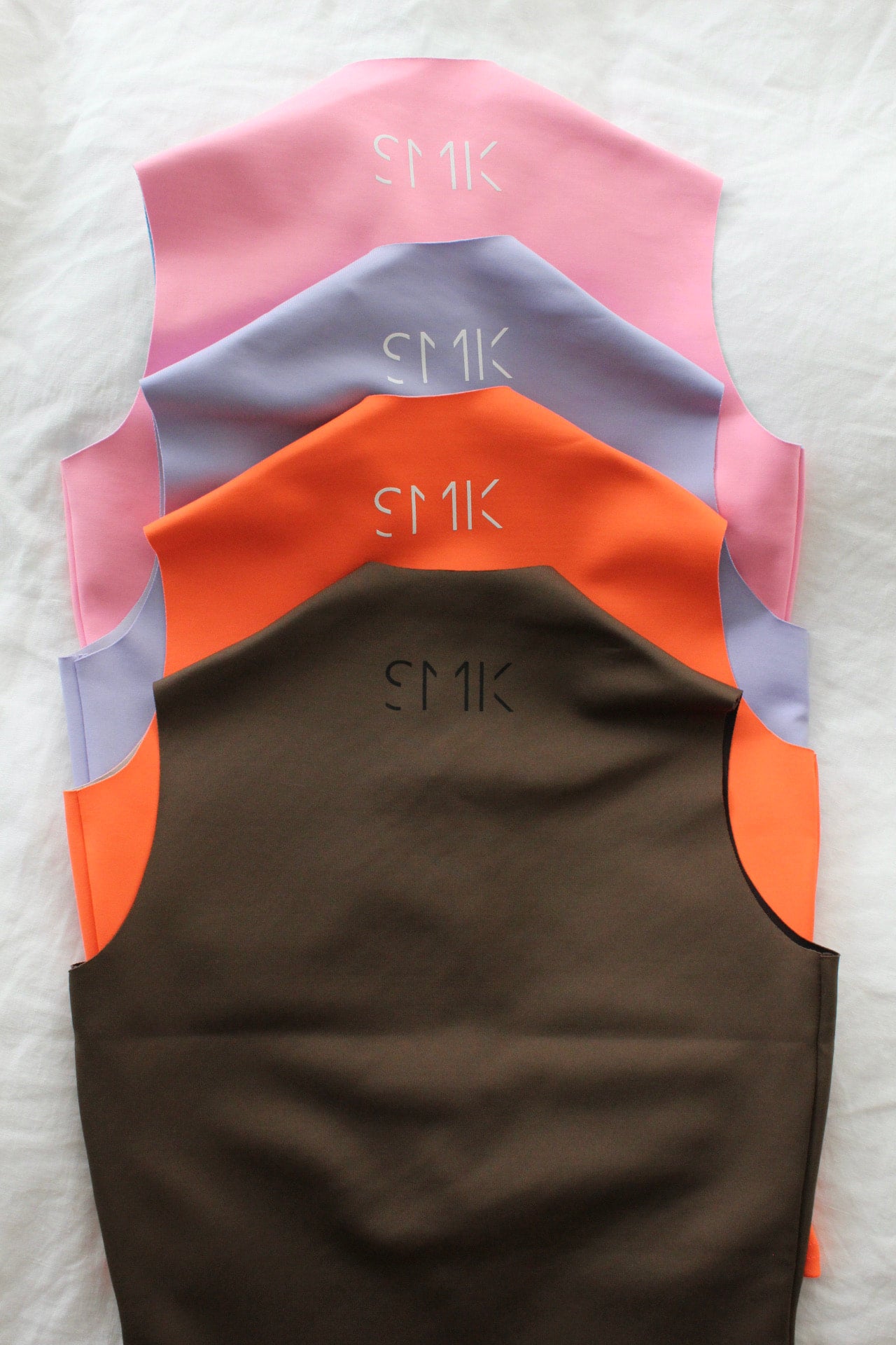 ZIPPERED HALF TOP | HOT PINK