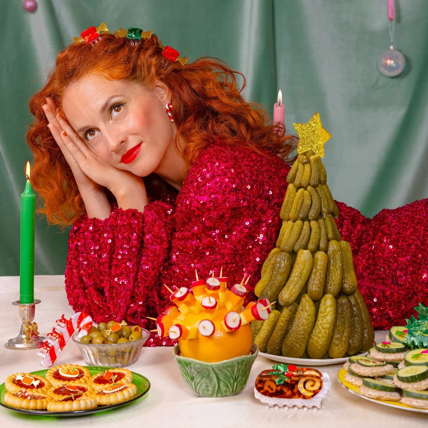 CHRISTMAS LOG CAKE HAIR CLAW