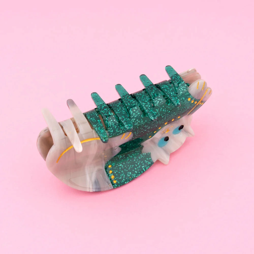 CHILLY CAT HAIR CLAW