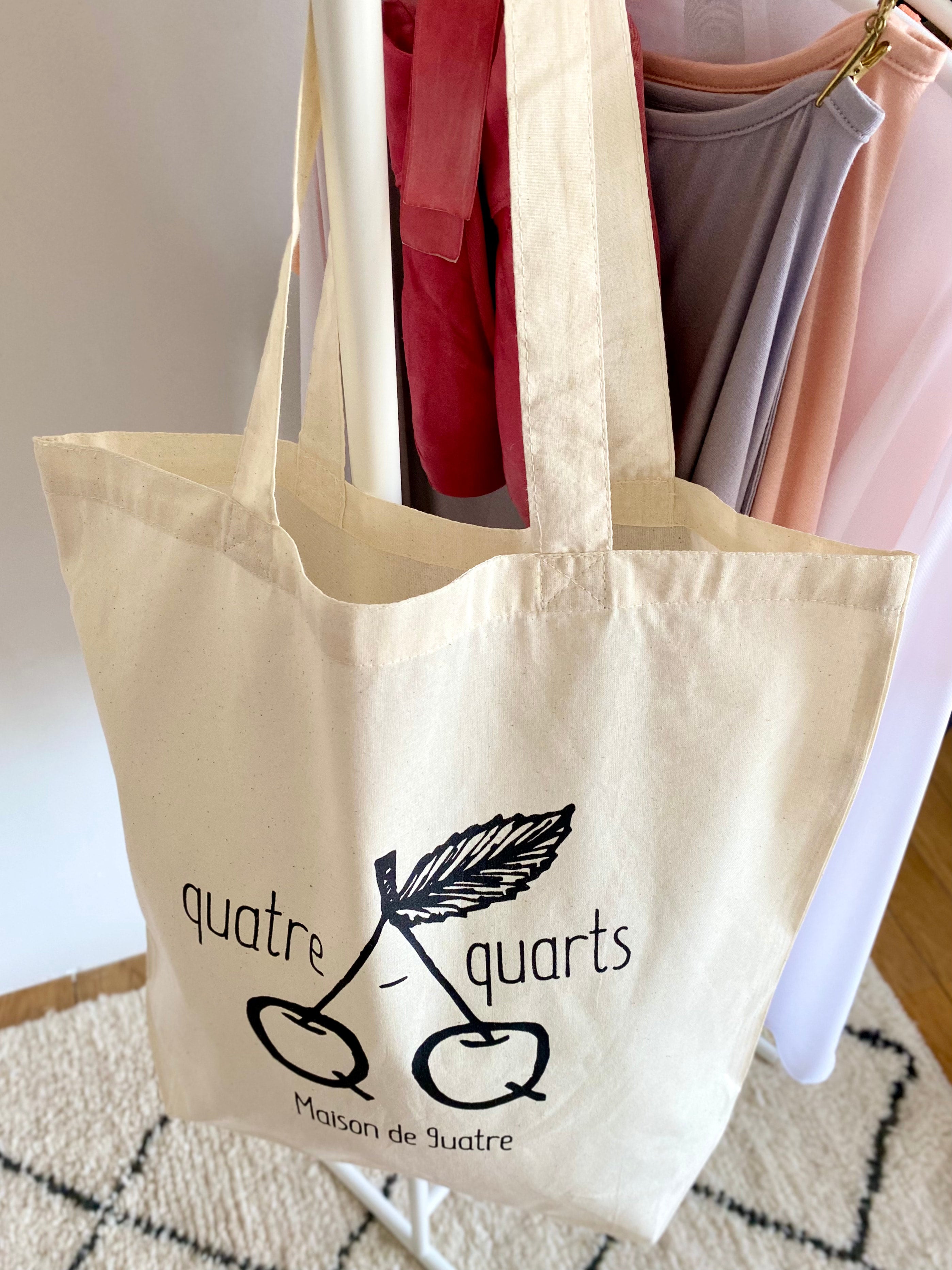 Maison de 9uatre Tote bag | Cherry