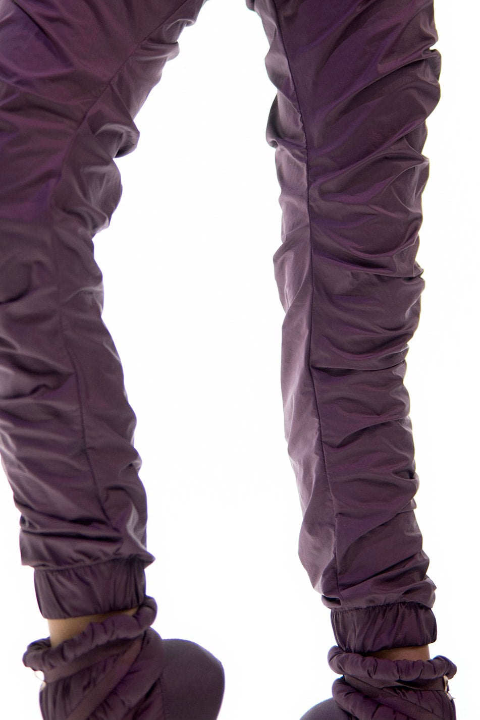 PARA CUTE – plum draped track pants
