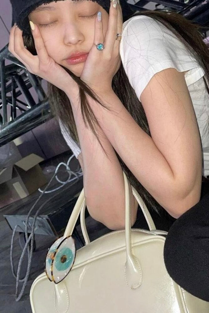 EYE HAIR CLAW - BLUE