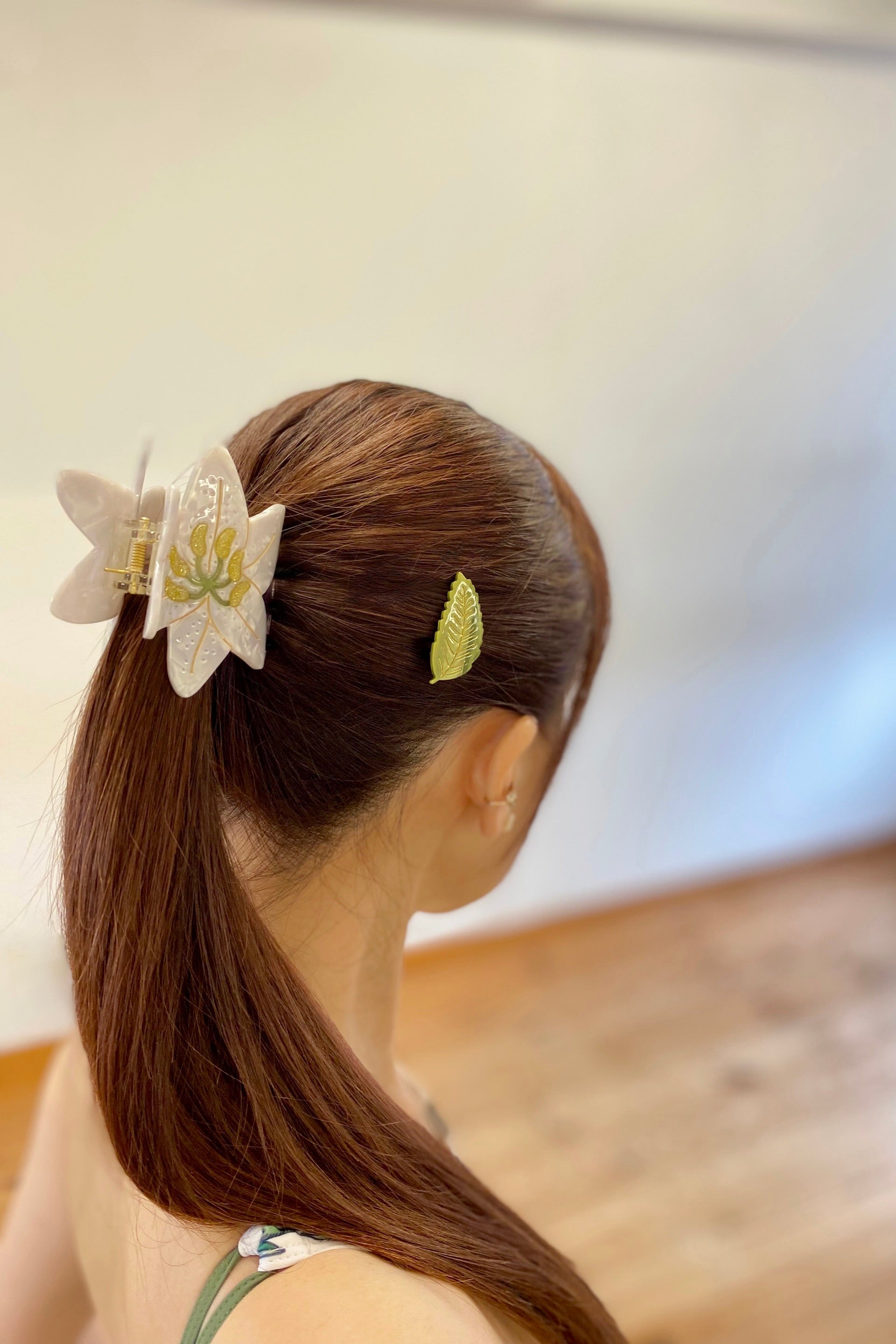 CHESTNUT LEAF HAIR CLIP