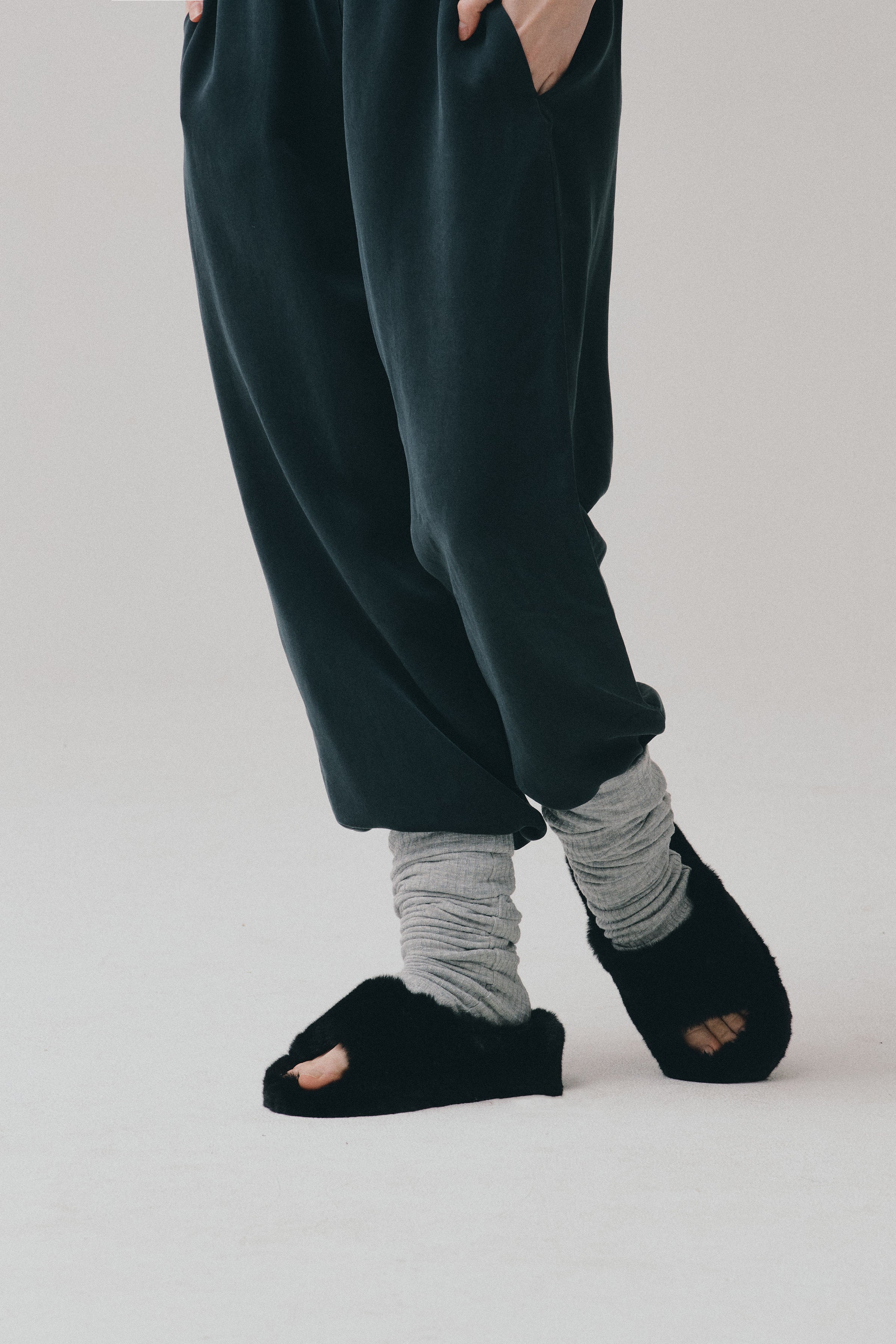 CUPRO MODAL® PANTS | BLACK