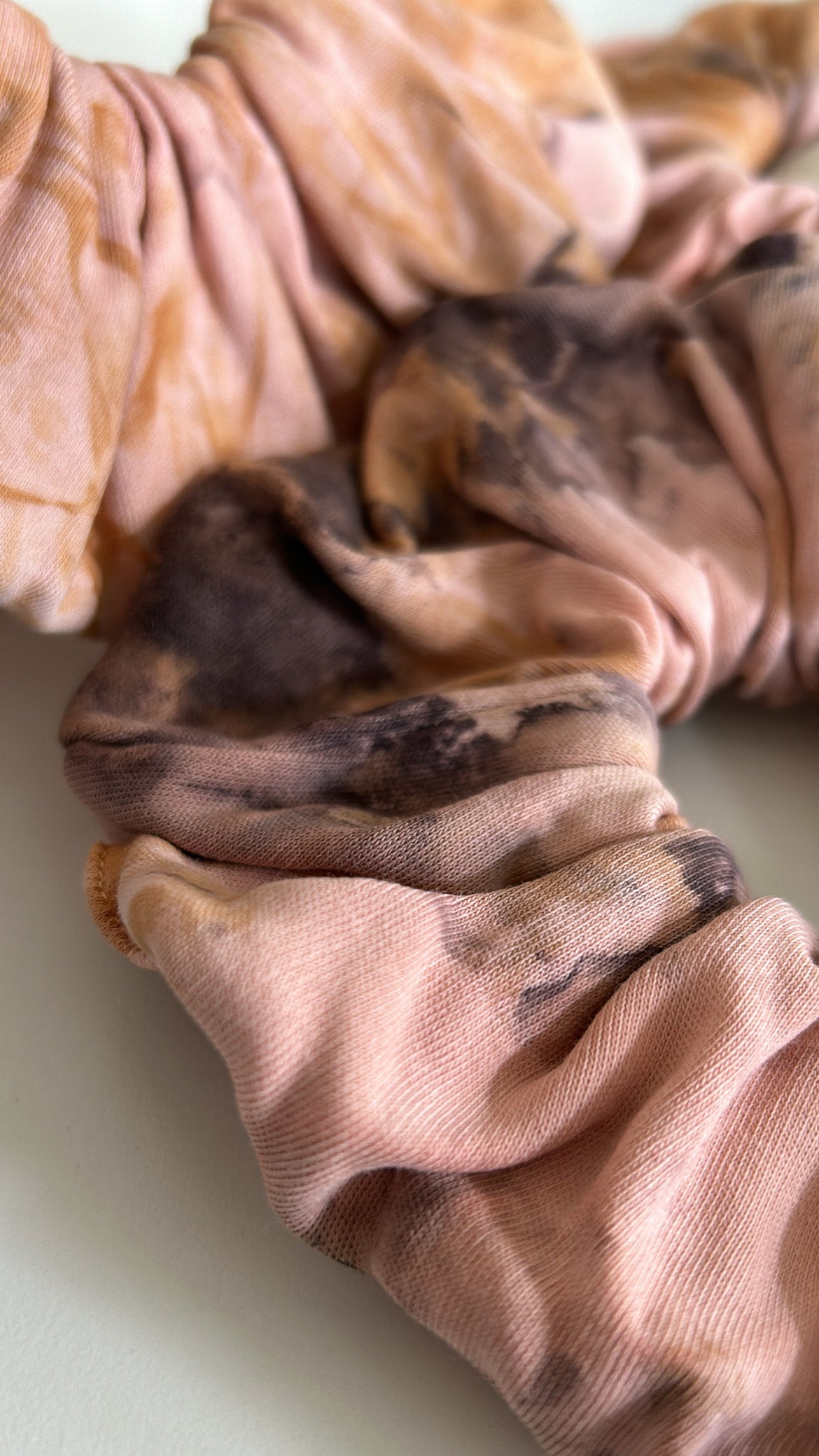 Lush scrunchie | Lava Blush