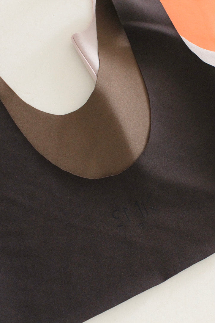 ZIPPERED HALF TOP | TOBACCO