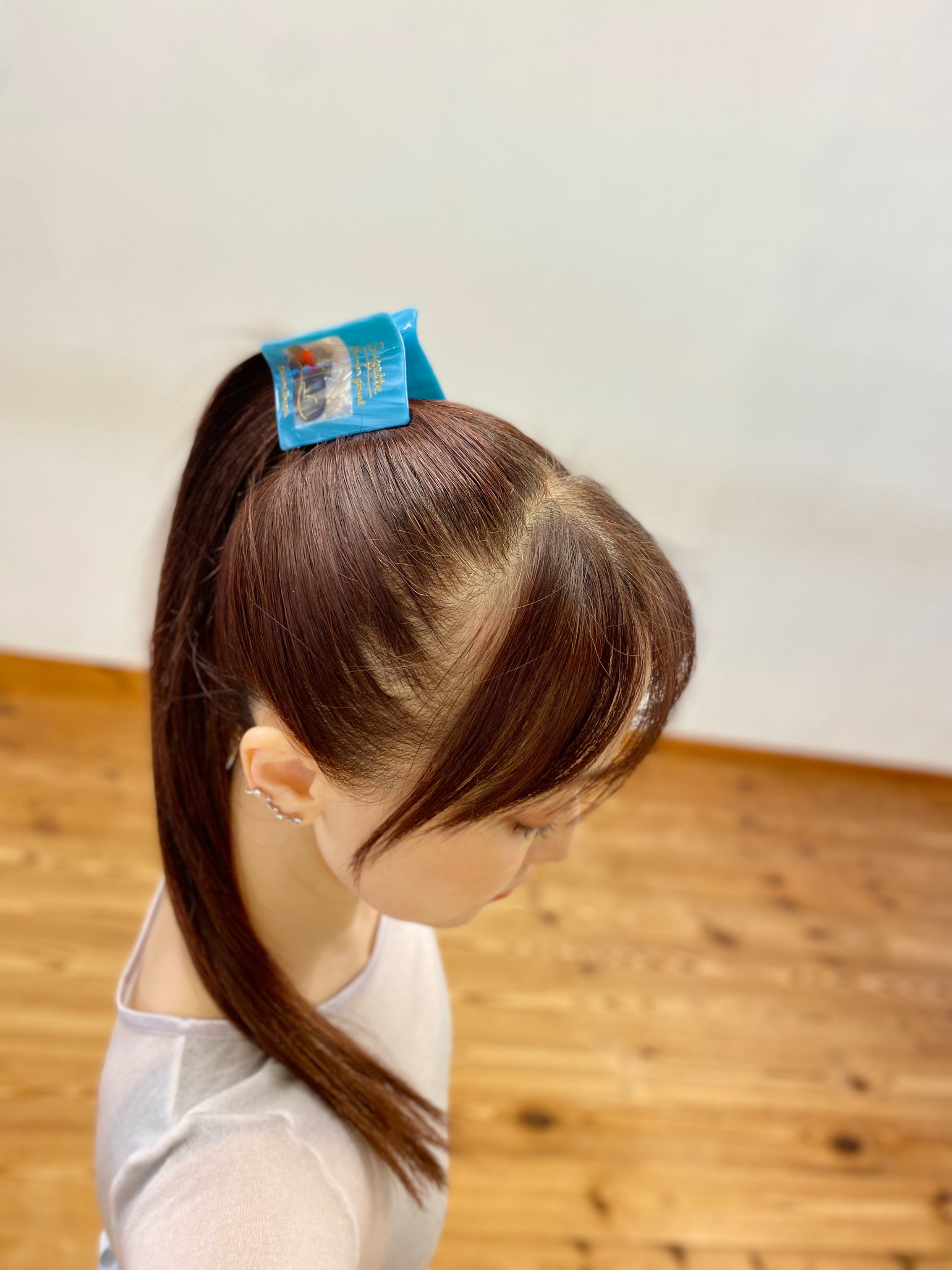 BOOK HAIR CLAW