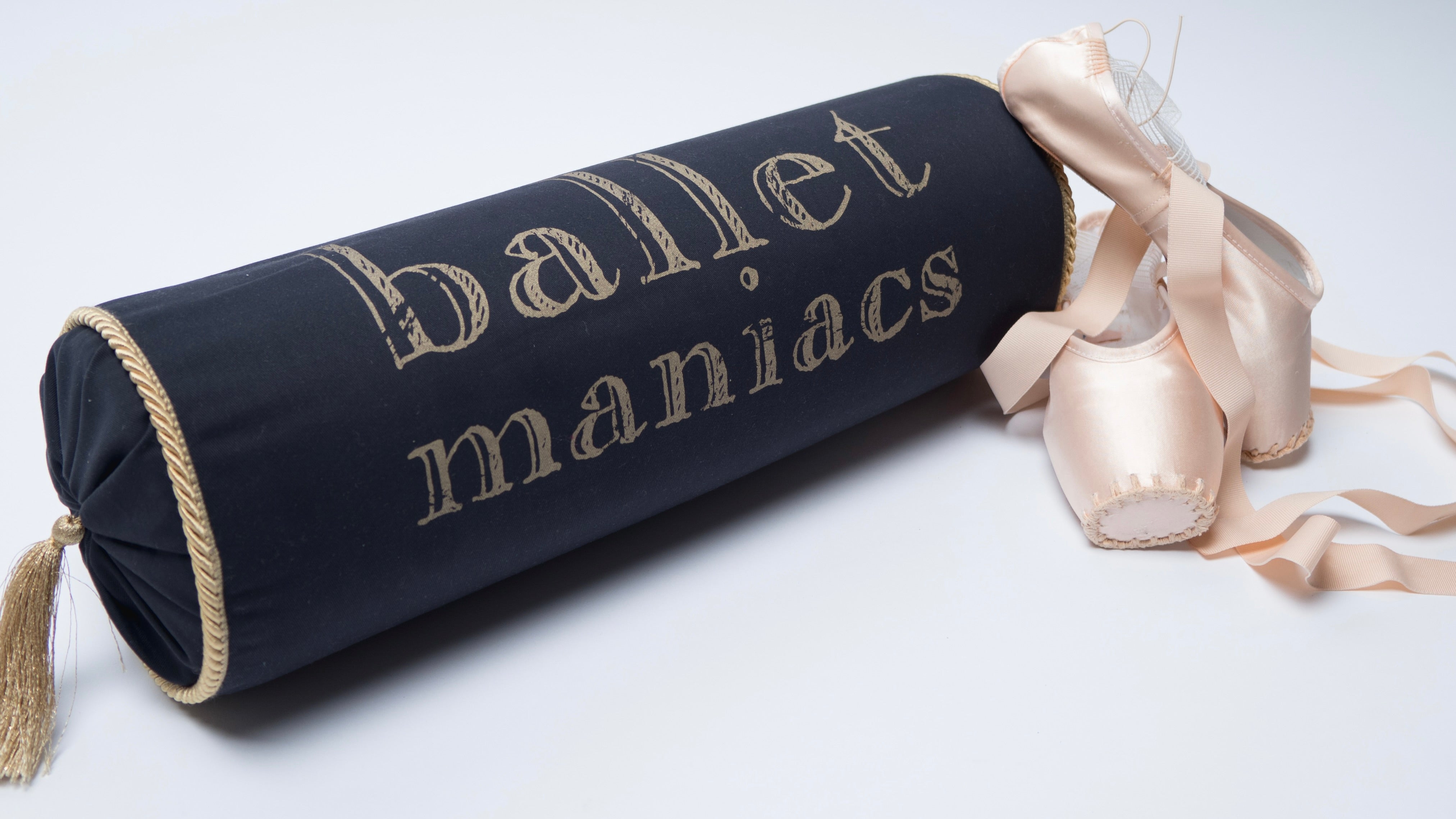 Ballet Maniacs – Maison de 9uatre