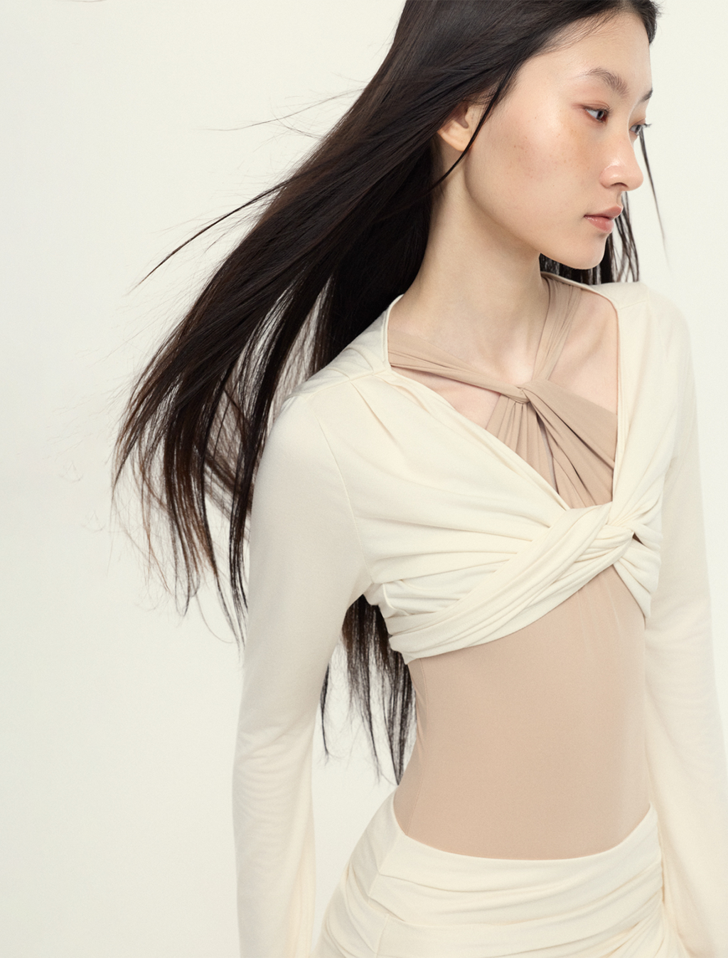 ［予約アイテム］SecondSkin SilkSoft™ Stola Drape Easy-Hold Two-Way Long Sleeve x 3色