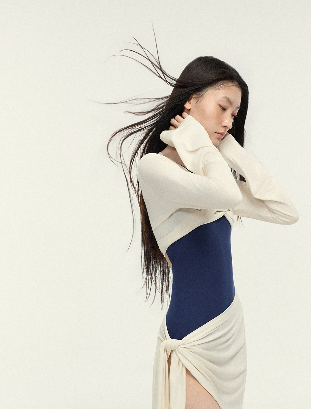［予約アイテム］SecondSkin Draped Waterfall Halter LT x 2色