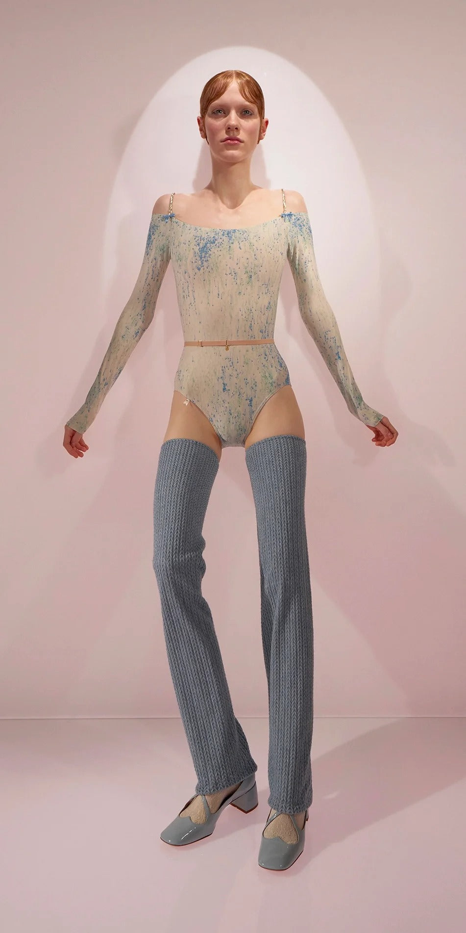 ［予約アイテム］BUTTERZOPF – leg warmers – baby blue