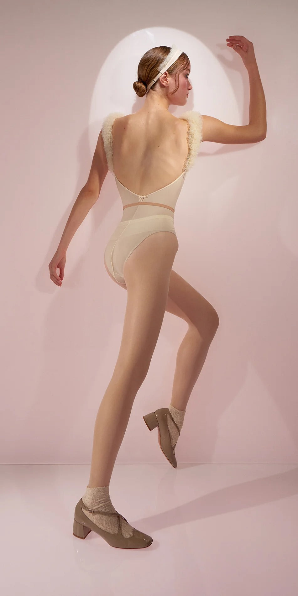 ［予約アイテム］CHANTILLY – ruffle tulle décolleté leotard – edelweiss