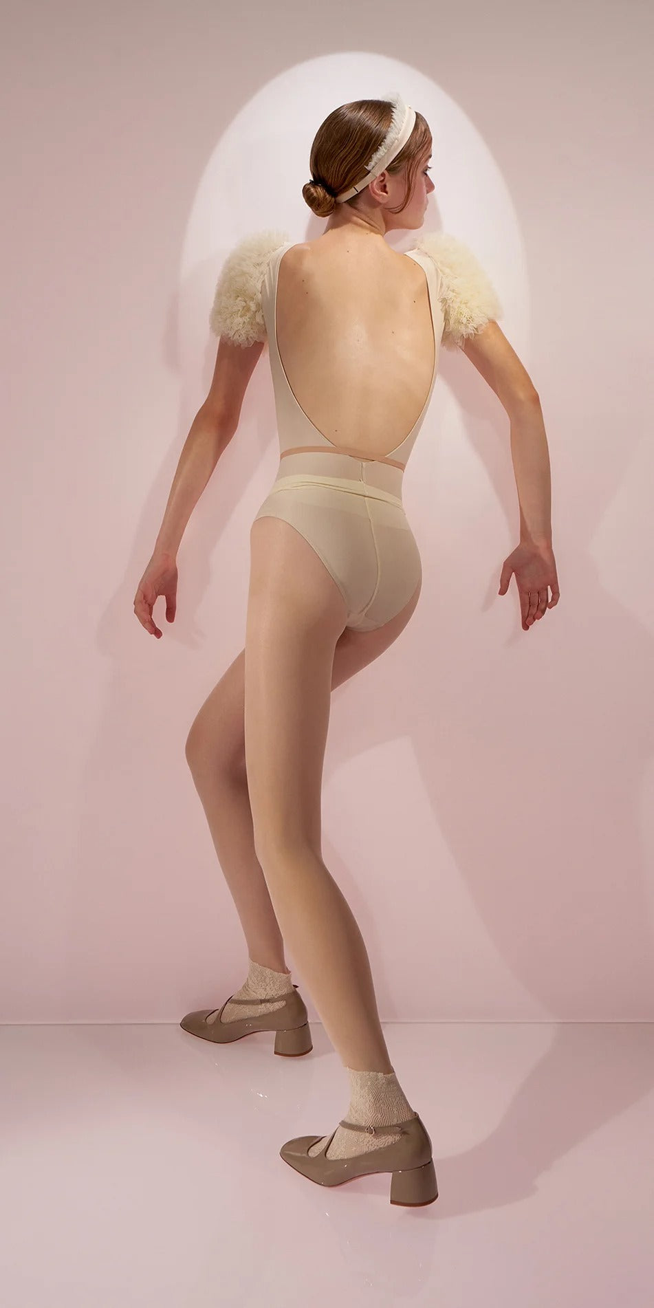 ［予約アイテム］CHANTILLY – ruffle tulle short sleeve leotard – edelweiss