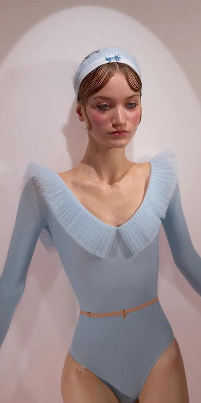 ［予約アイテム］GRAND – décolleté leotard with pleated tutu collar – baby blue