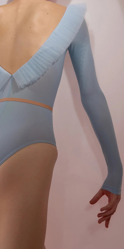 ［予約アイテム］GRAND – décolleté leotard with pleated tutu collar – baby blue