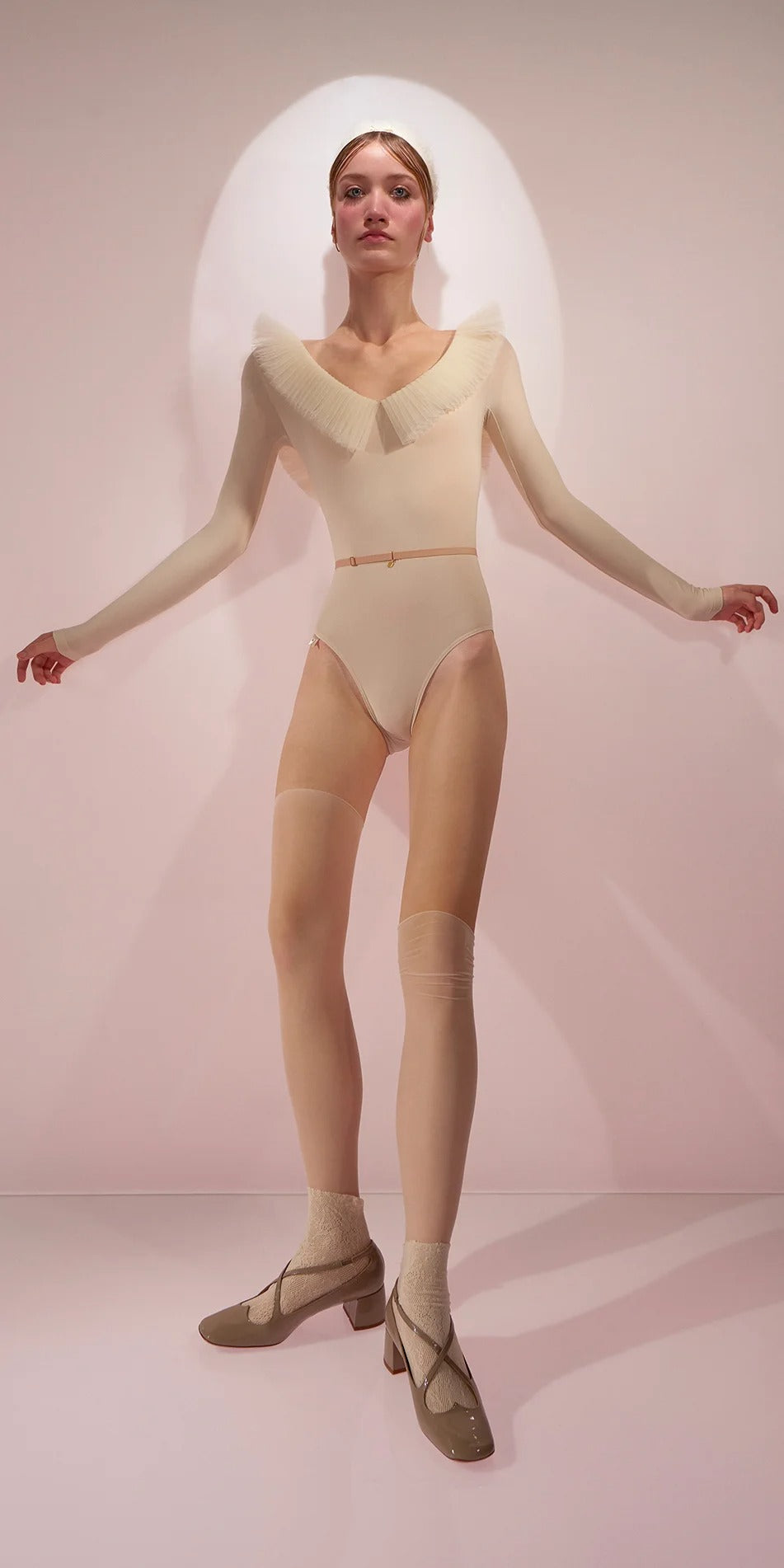 ［予約アイテム］GRAND – décolleté leotard with pleated tutu collar – edelweiss