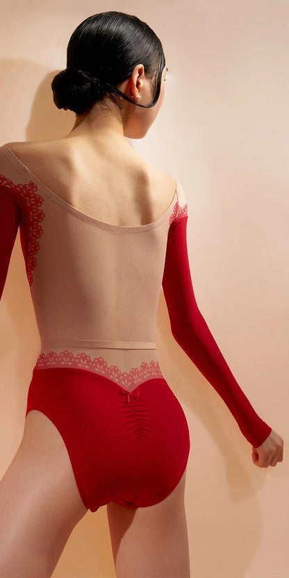 ［予約アイテム］HOURGLASS – lace napkin boatneck leotard – cherry red