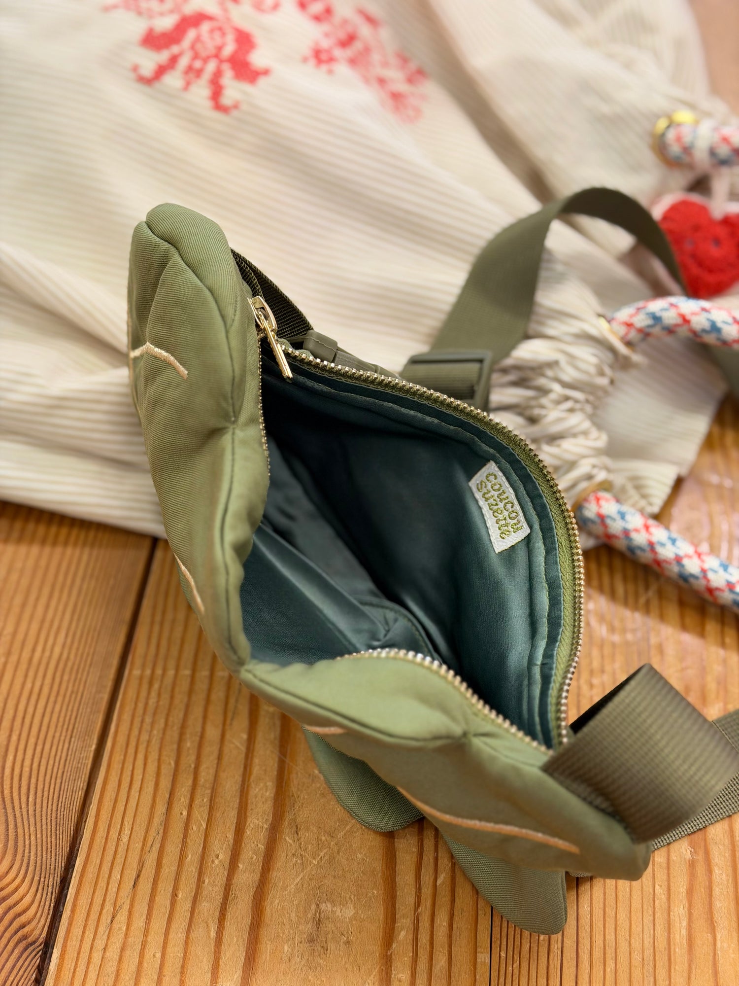 LEAF BUM BAG