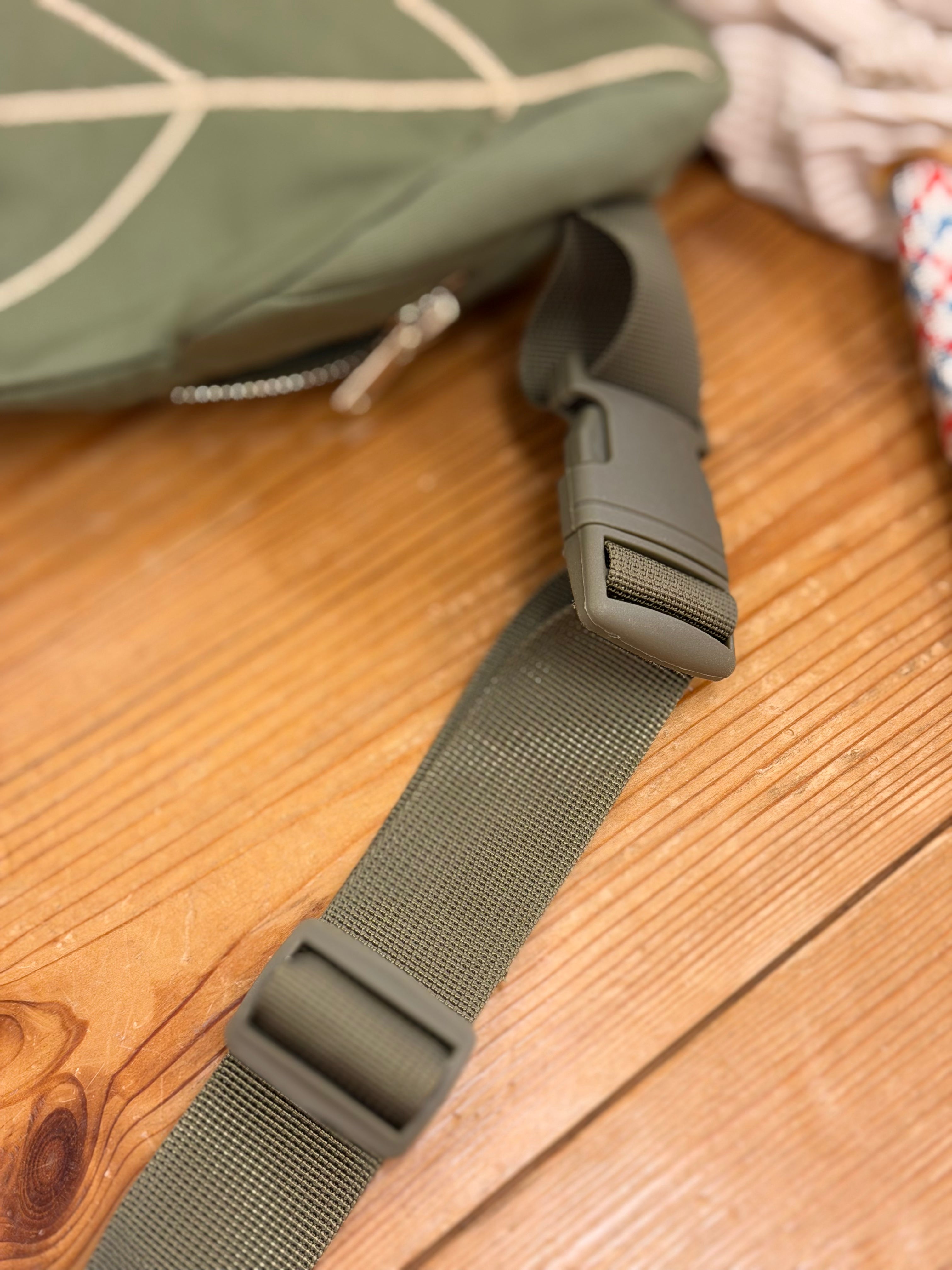 LEAF BUM BAG