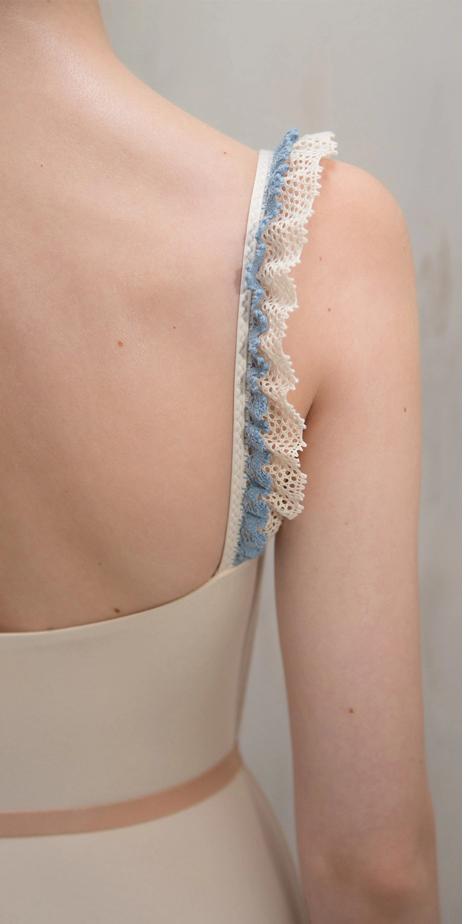 ［予約アイテム］TORCHON LACE – embellished camisole leotard – edelweiss/misty blue