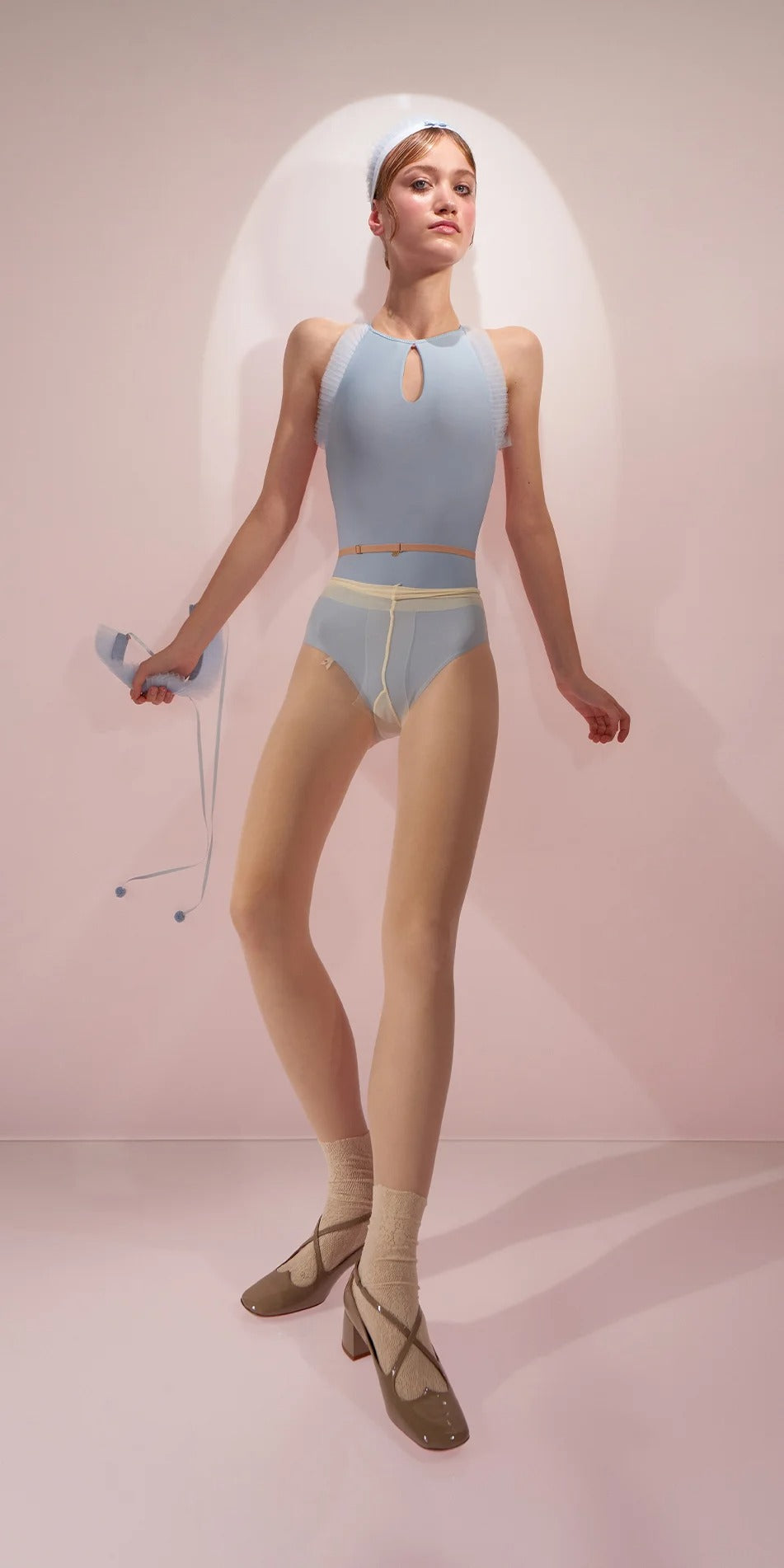 ［予約アイテム］MINI’S – leotard with detachable pleated tutu collar – baby blue