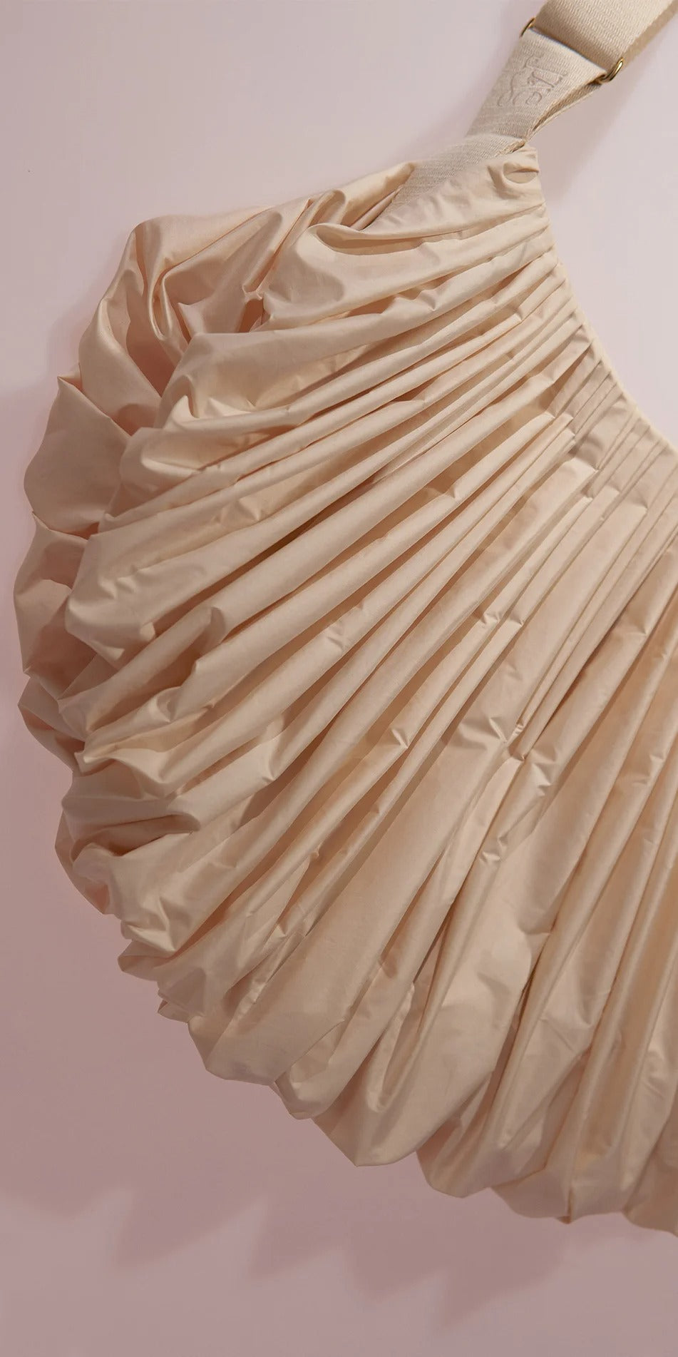 ［予約アイテム］WHIPPED CREAM – pleated croissant bag – edelweiss