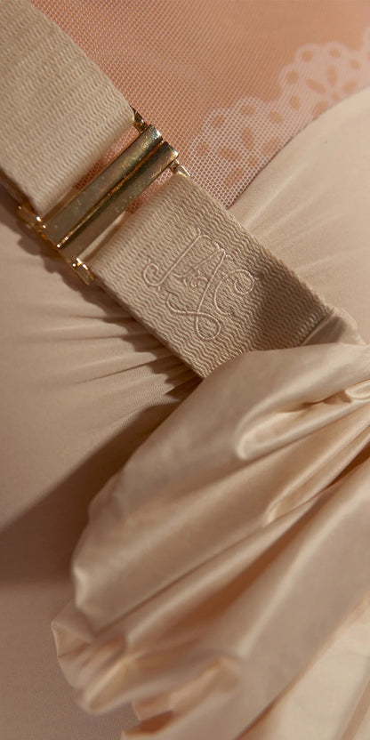 ［予約アイテム］WHIPPED CREAM – pleated fanny pack – edelweiss