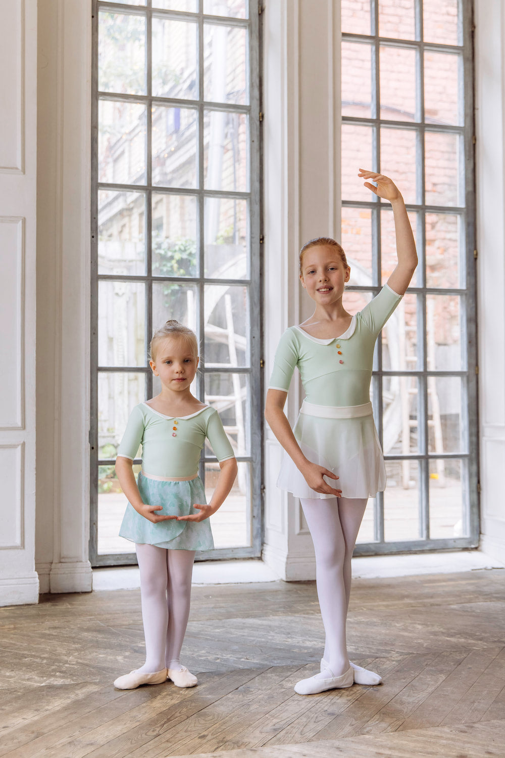 Montpensier girls leotard | Green apple