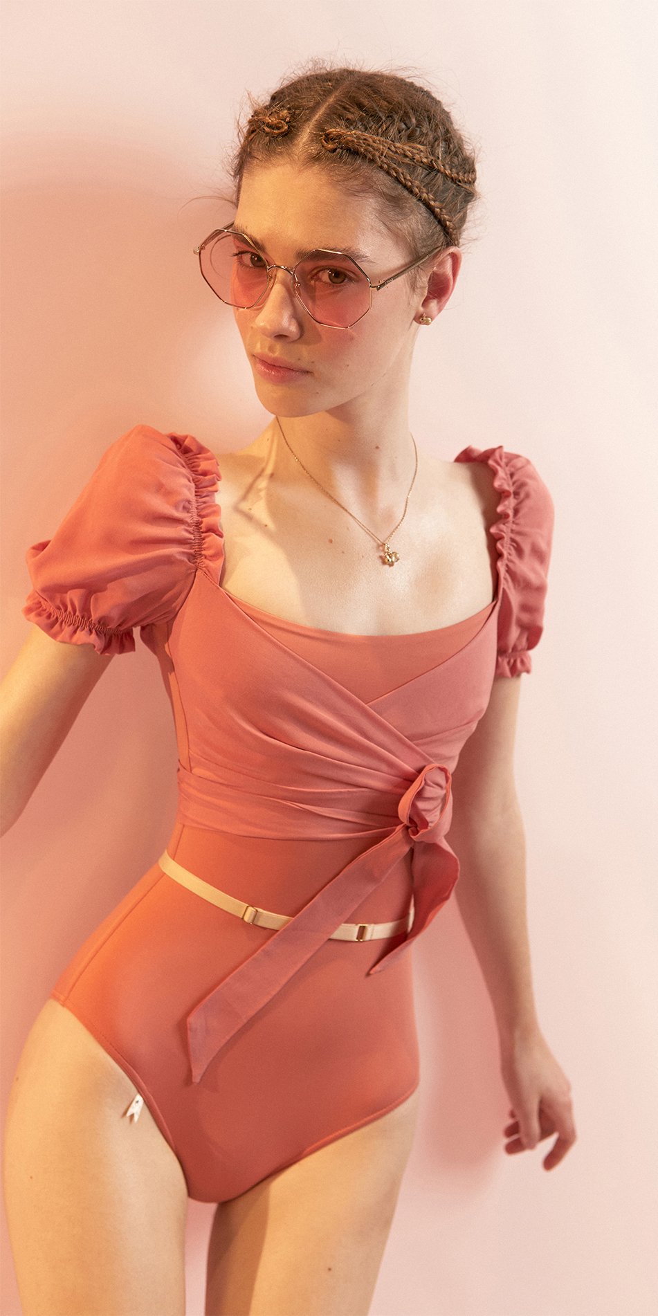 DIRNDL – coral wrap leotard with short puff sleeves